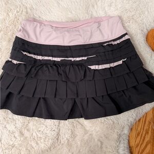 lululemon athletica Black and Light Pink Tiered Mini Skirt